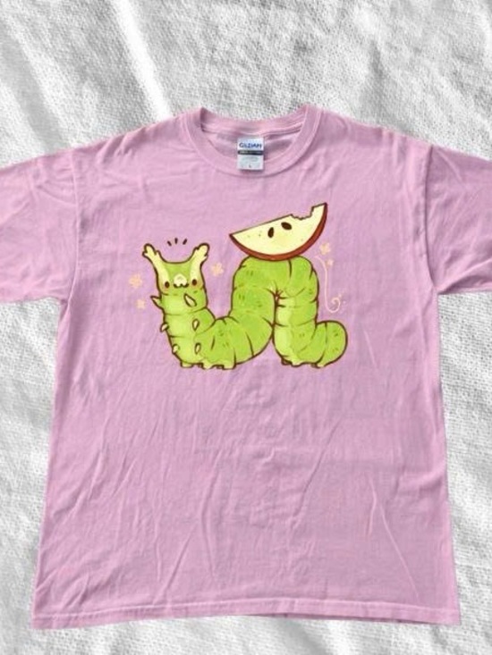 Gildan Tops - Playful Green Caterpillar and Applee Graphic Gildan Tshirt